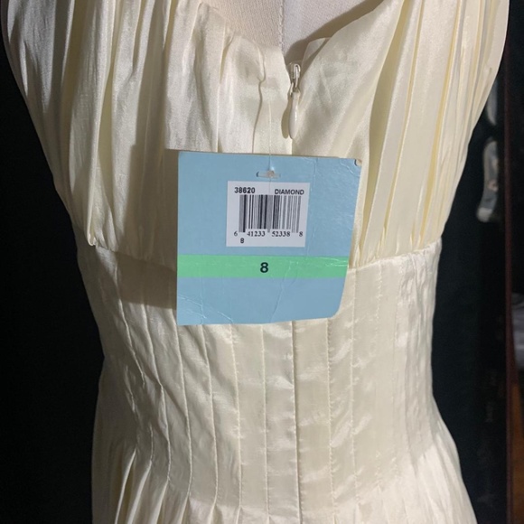 NWT Suzi Chin For Maggie Boutique Diamond white dress Size 8 - Picture 16 of 16